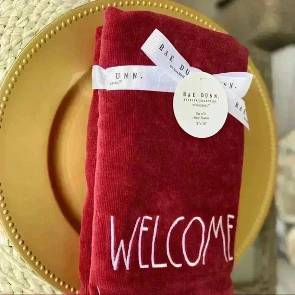 NEW SET of 2 - Rae Dunn - WELCOME - Beautiful Embroidered Burgundy Hand … - Picture 4 of 10